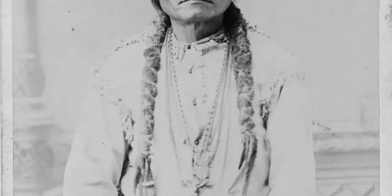 Daily Encouragement & Specials- Sitting Bull wore a crucifix